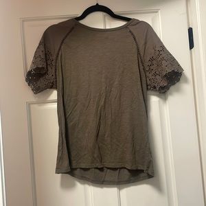 Army green flower sleeve detail tshirt. Loft. Medium